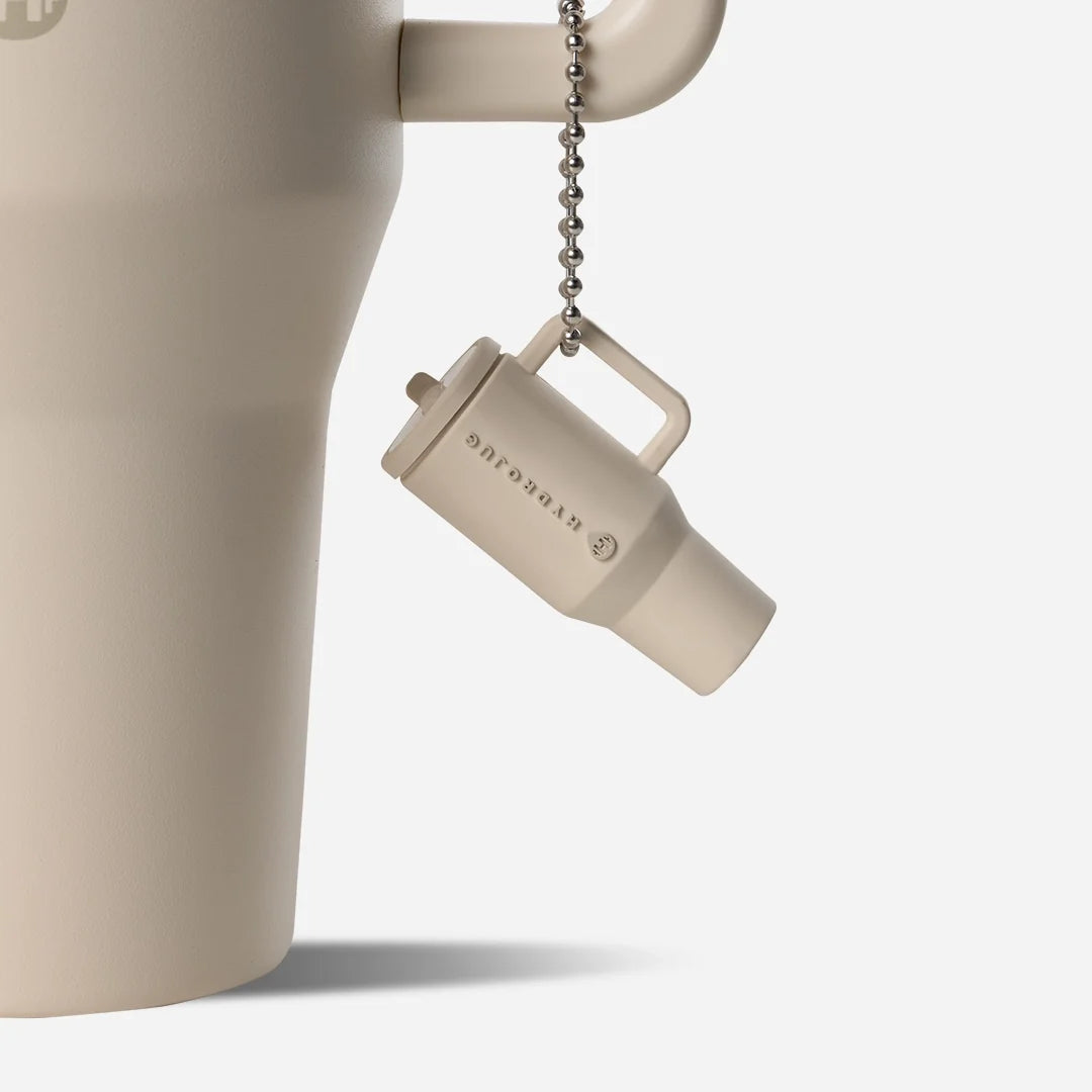 traveler-keychain-j0 Web-TravelerKeychainPhotos-Cream2.webp